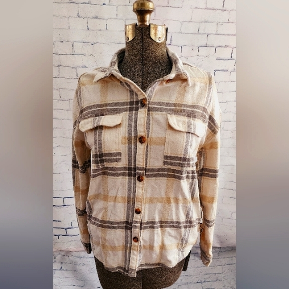 Hollister Boyfriend Fit Shacket - Picture 1 of 4